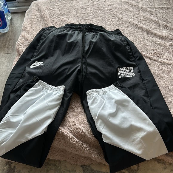 Like new - Picture 4 of 4